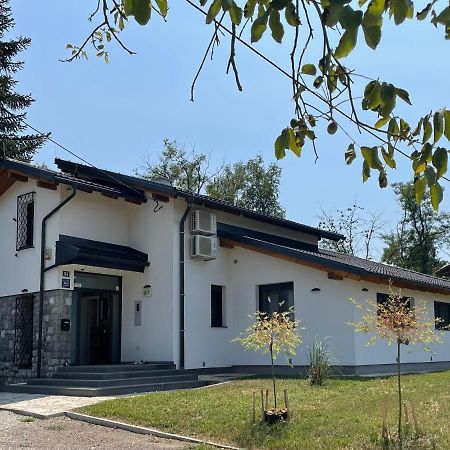 Pampas Apartments Mreznica Duga Resa Ngoại thất bức ảnh