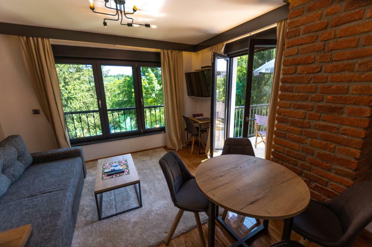 Pampas Apartments Mreznica Duga Resa Ngoại thất bức ảnh